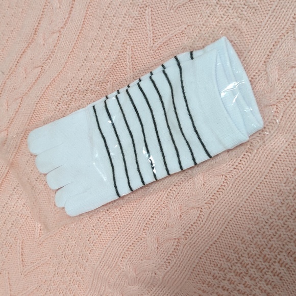 Toe Socks - Picture 5 of 6